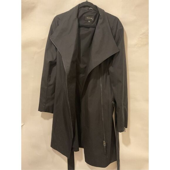 Mackage Montreal Women's Black Asymmetrical Zip Trench Coat Size Large - Picture 3 of 9